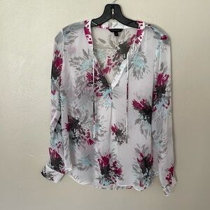 Like New Banana Republic Sheer Top. Small